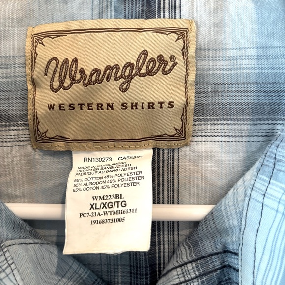 Wrangler XL short sleeve mother of pearl snaps. - Picture 6 of 6